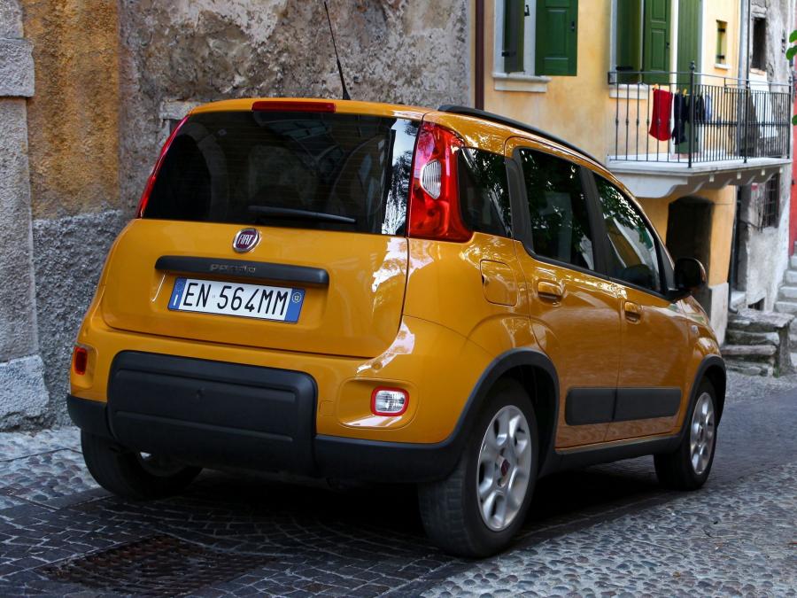  Fiat Panda Trekking 2012 года  (фото 46 из 50)